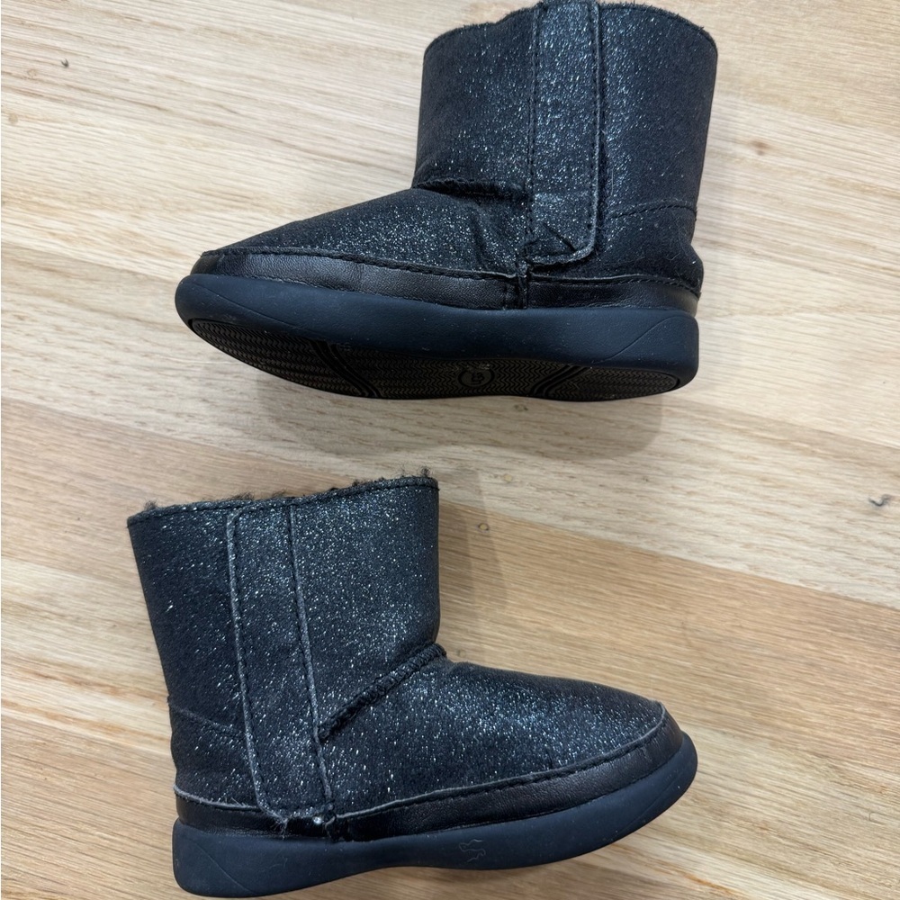 Ugg Baby Girl Size 6 Keelan Glitter Boots - Picture 2 of 5